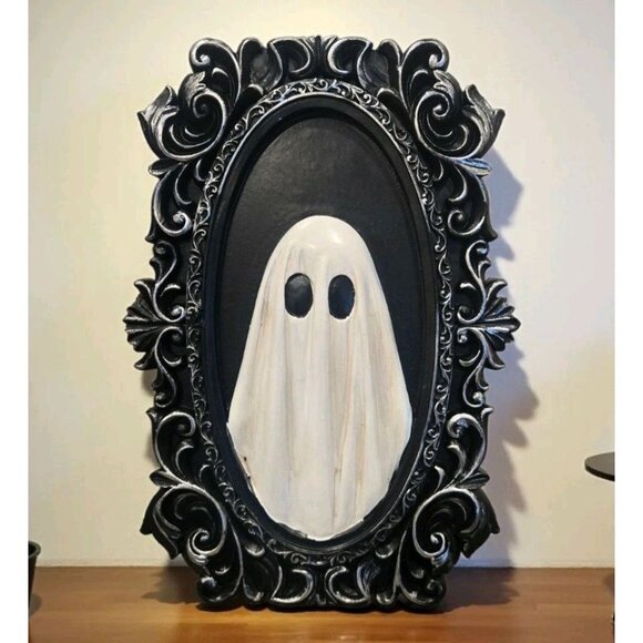New Ghost Plaque 3D Black Frame Picture Freestanding Tabletop Halloween Decor - Picture 1 of 4